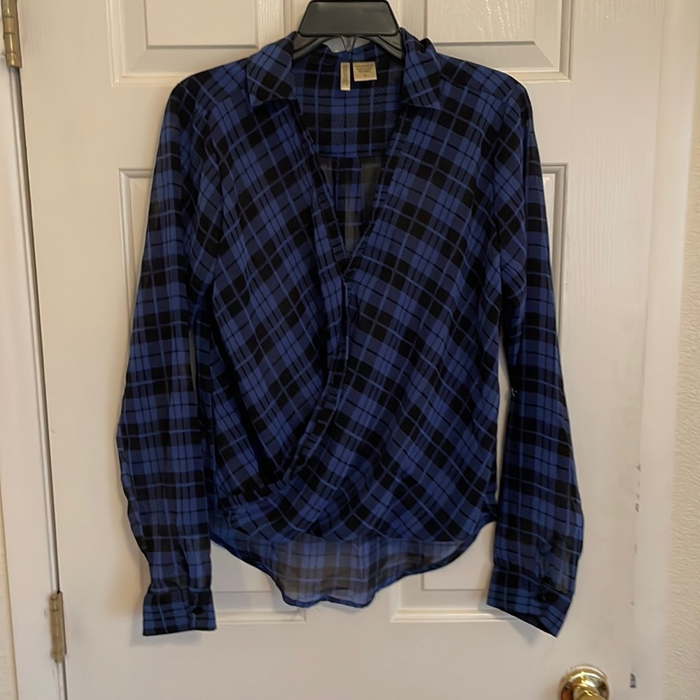 Sheer long sleeved plaid shirt